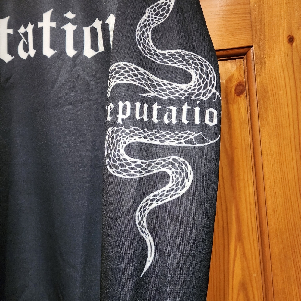 Reputation Snake Sweatshirt, Size Large - Picture 4 of 7